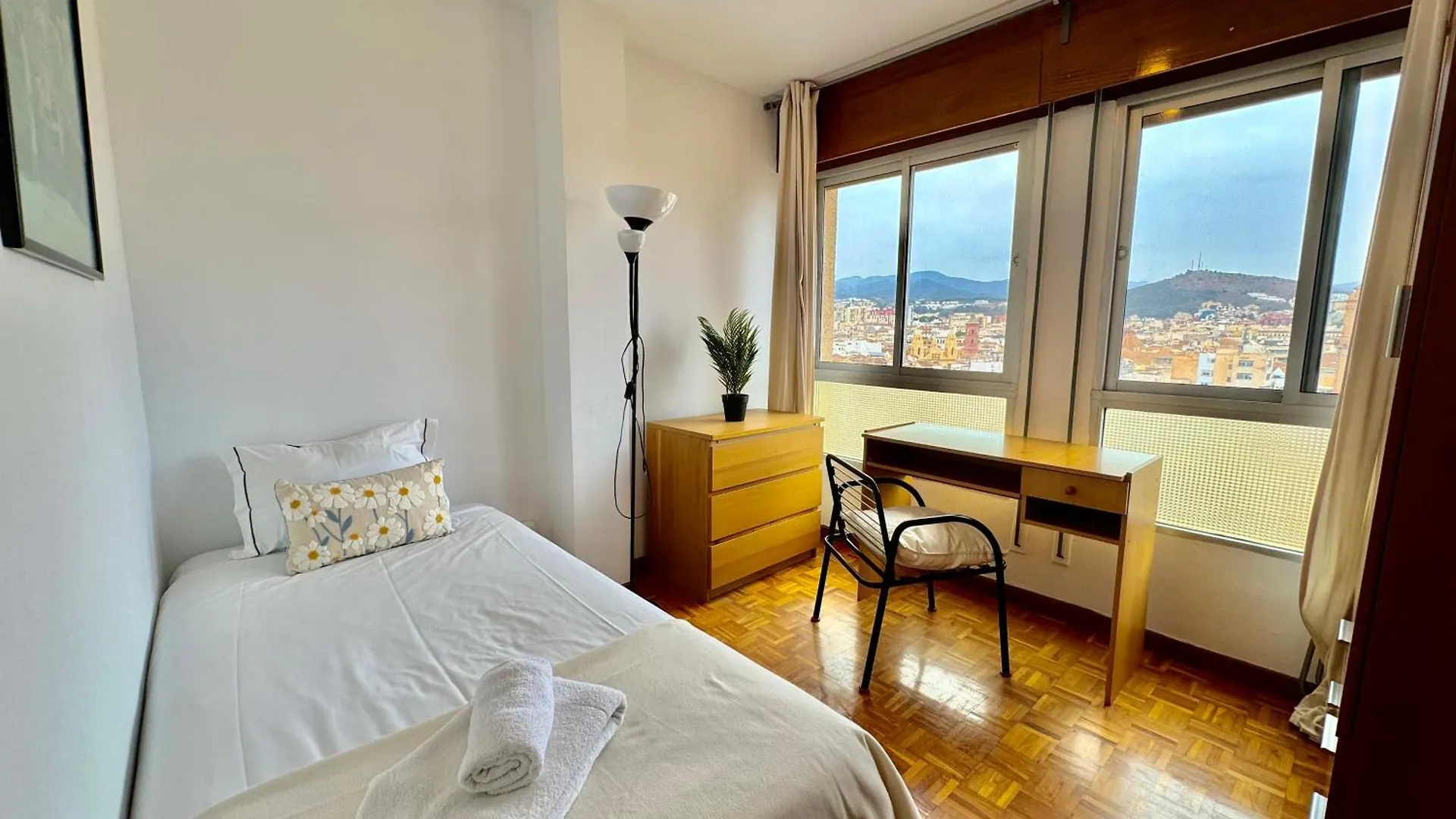 Apartamento Amazing Tower Of Málaga 0*,  España